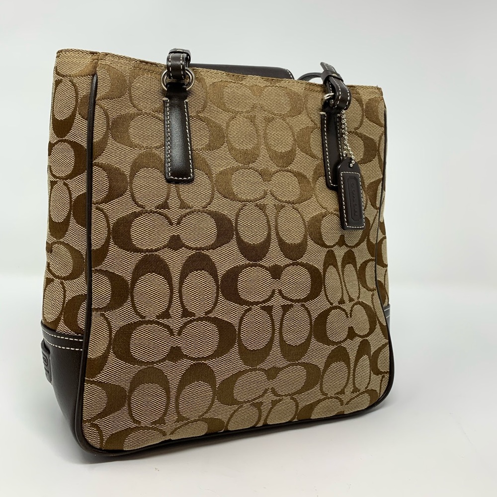Authentic Coach Signature Lunch Tote